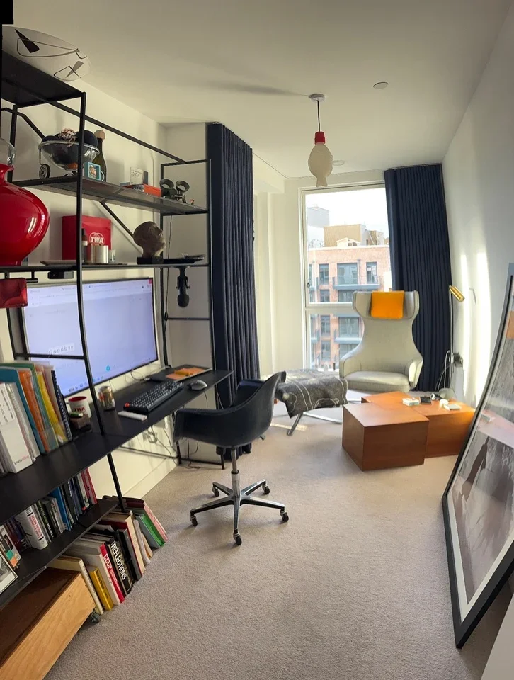 Flat Rookwood Way in Greater London