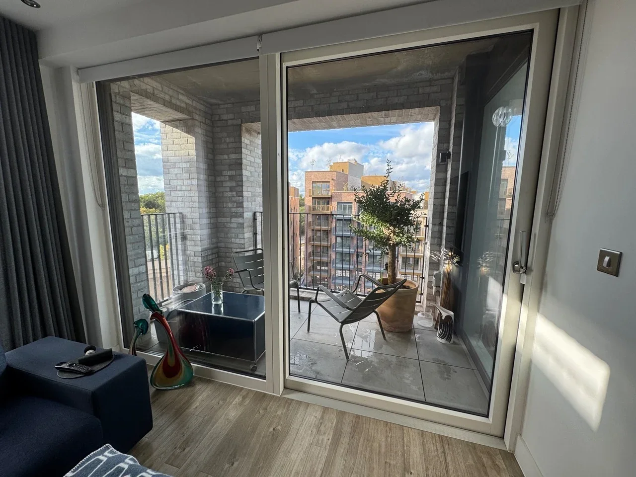 Flat Rookwood Way in Greater London