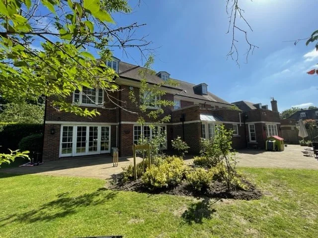House Eastcott Close in Greater London