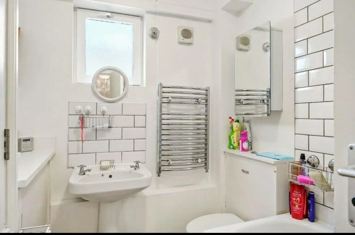 Flat Lisson Grove in City of Westminster