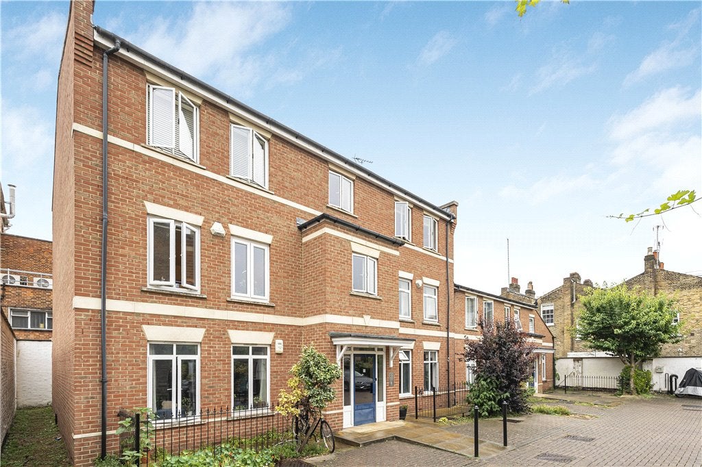 Flat Walworth Road in Greater London