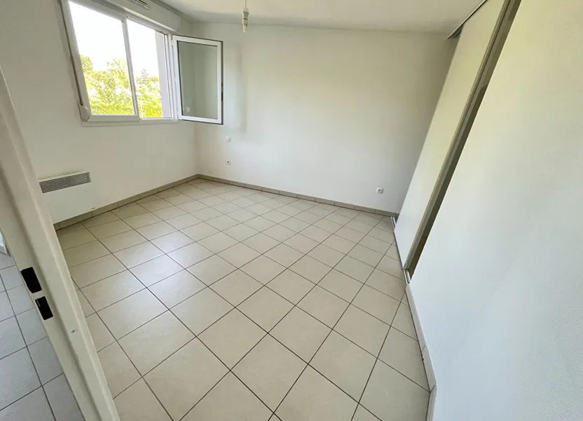 Appartement Rue Robert Bajac à Athis-Mons