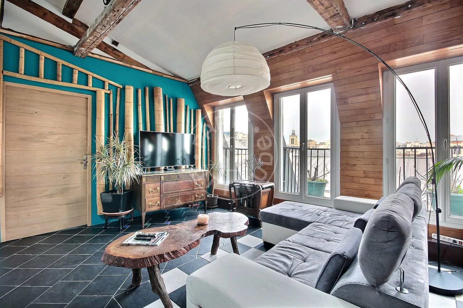 Appartement Rue des Vinaigriers à Paris