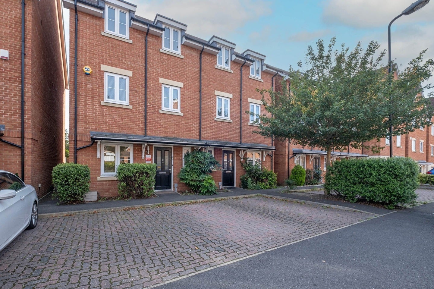 House Denton Way in Slough