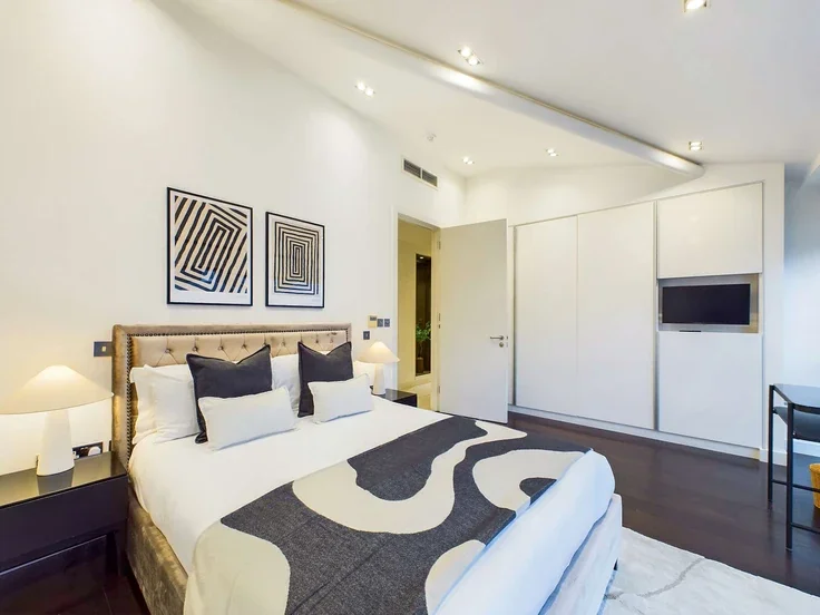 Flat Kingsford Street in Greater London