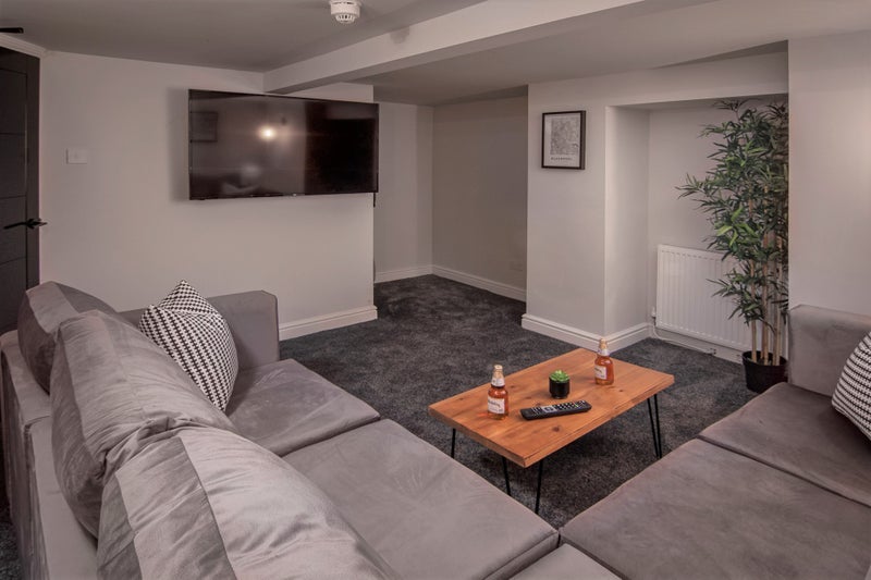 Room Poplar Avenue in Blackpool