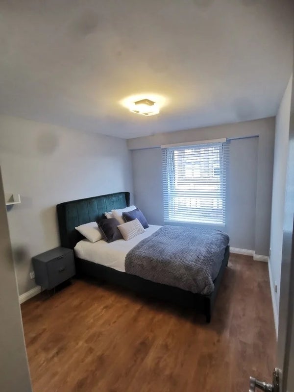 Room Wallace Street in Glasgow