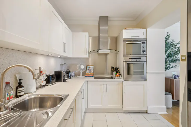 Flat Queen's Gate in Greater London