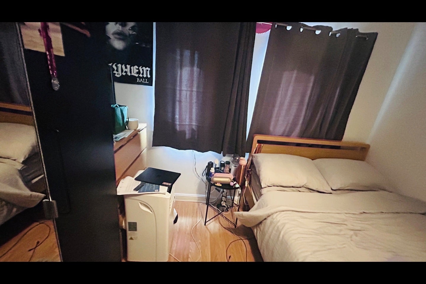 Room Swan Drive in Greater London