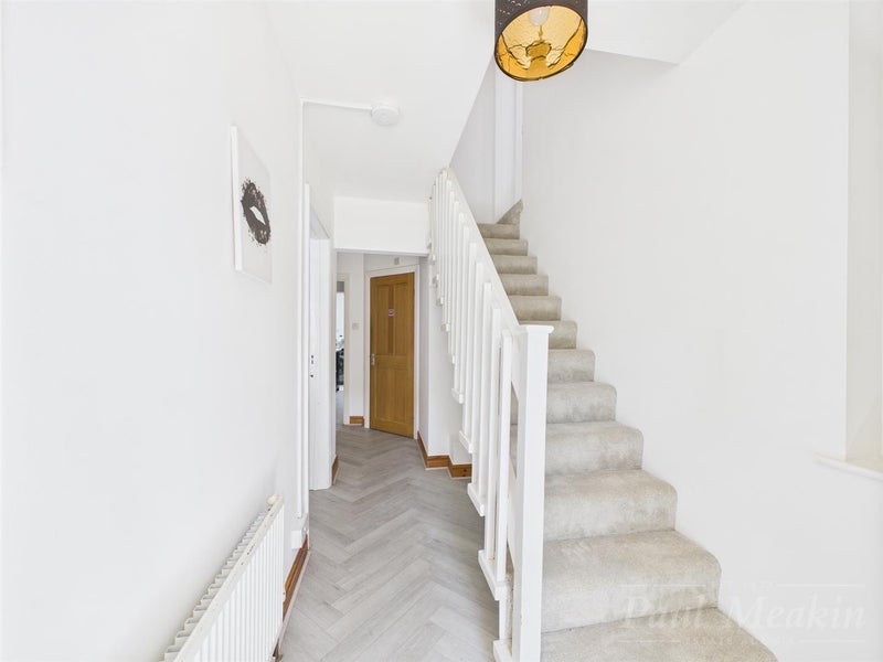 Room Croham Valley Road in Greater London