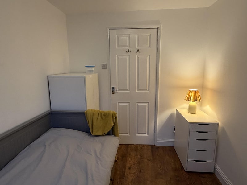 Room Ladywood Middleway in Birmingham