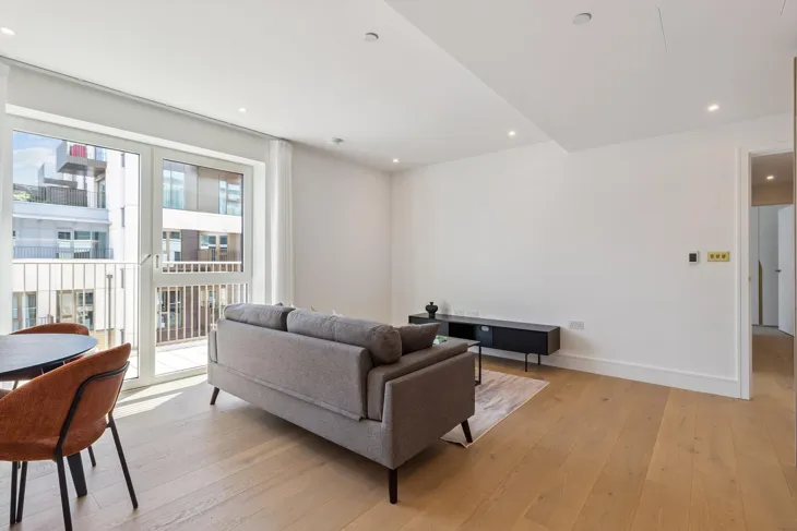 Flat Parrs Close in London