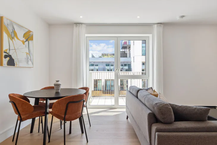 Flat Parrs Close in London