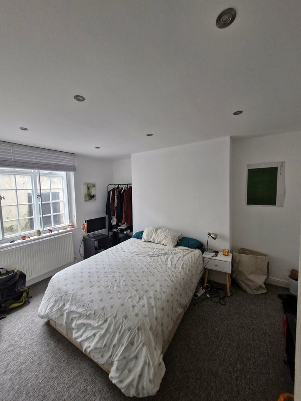 Room Camden Road in Greater London