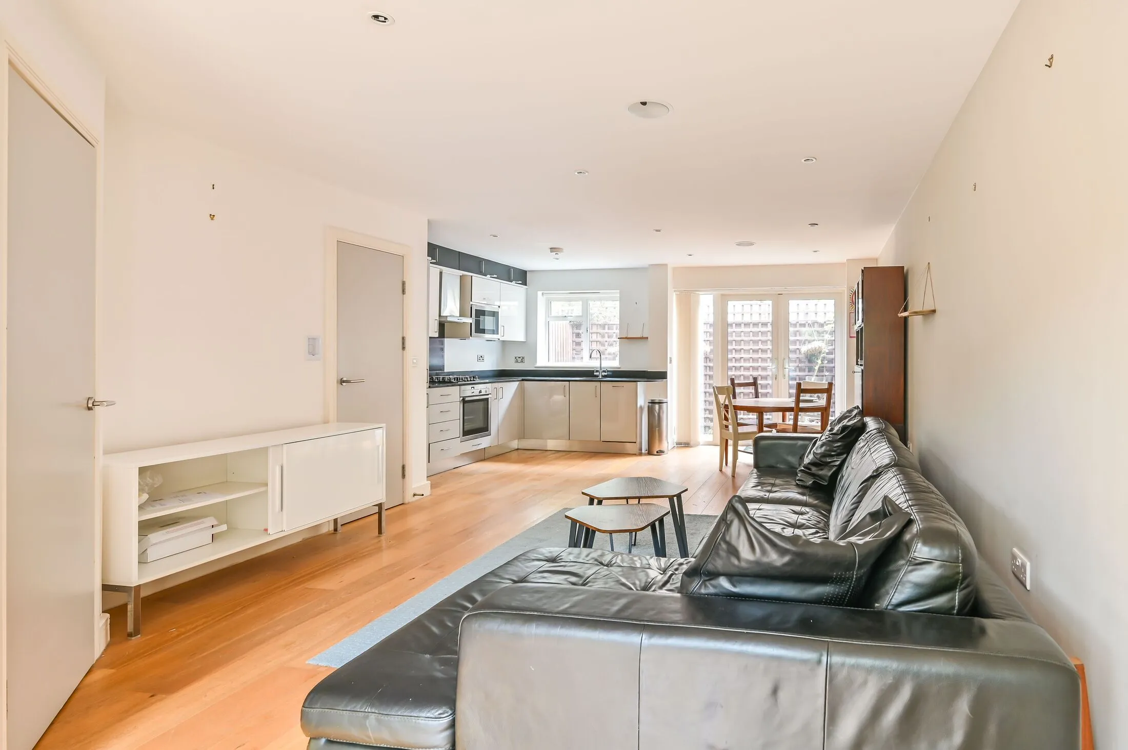 House Coldharbour Lane in Greater London