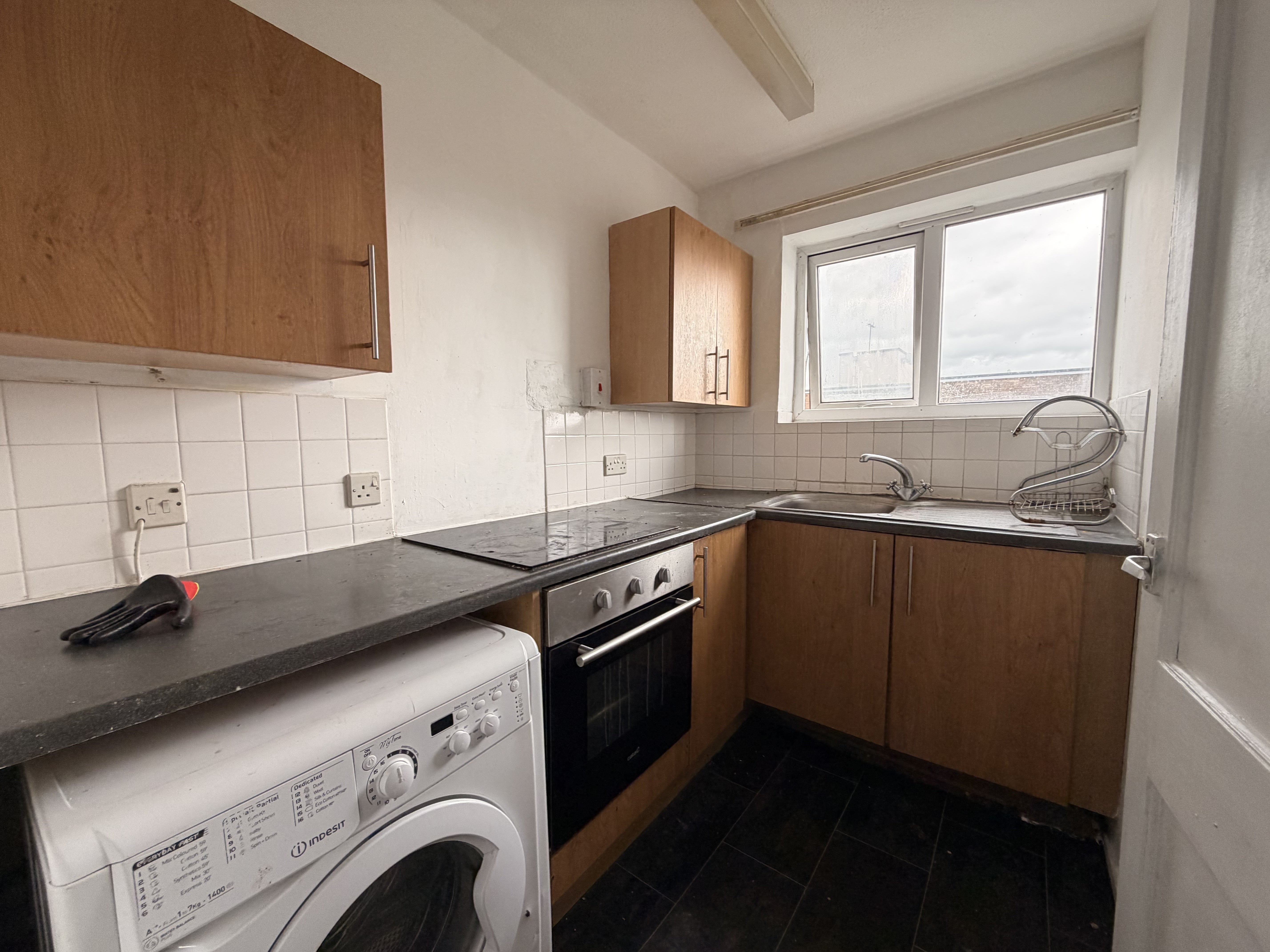 Flat Soundwell Road in Bristol
