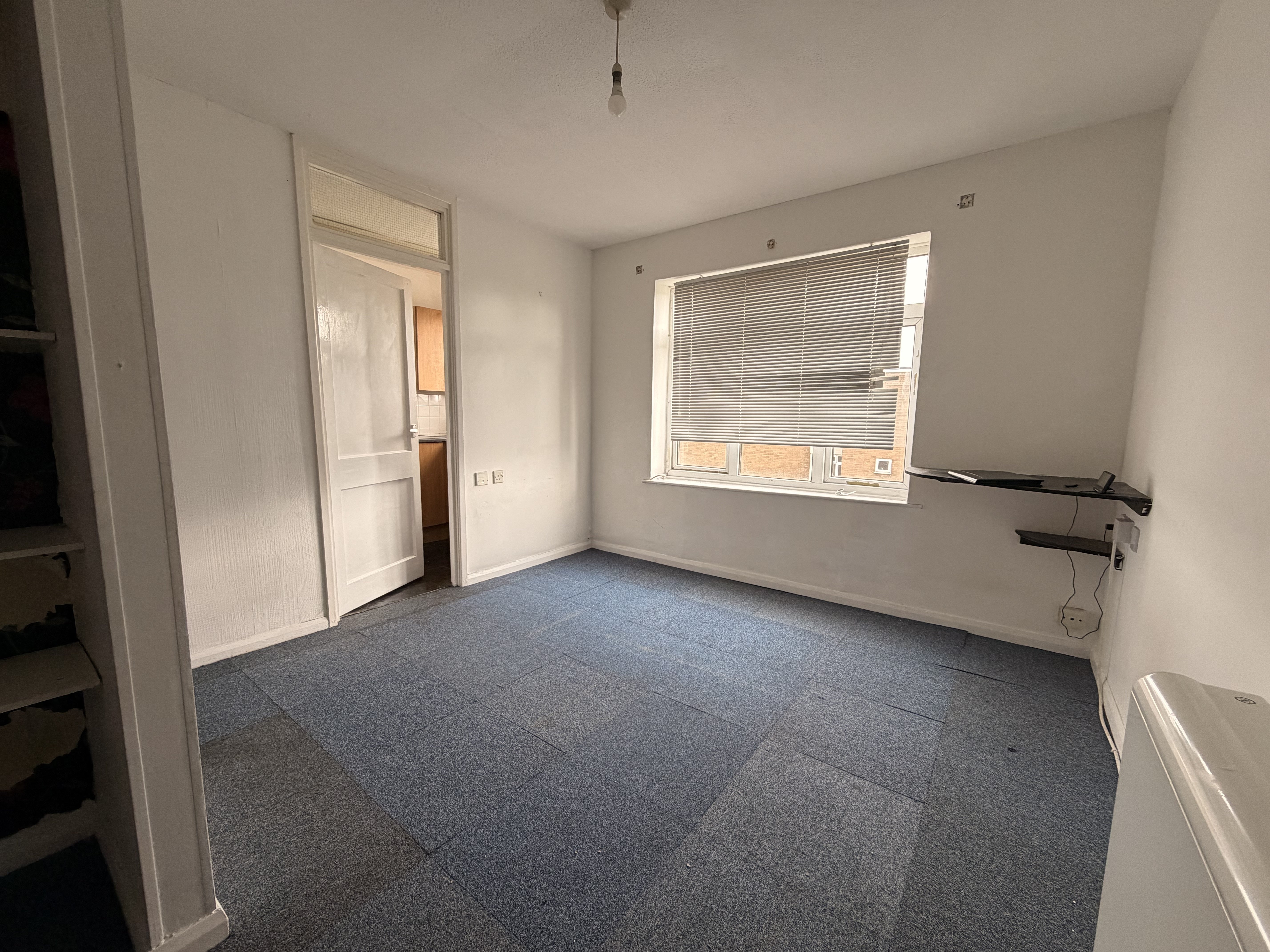 Flat Soundwell Road in Bristol