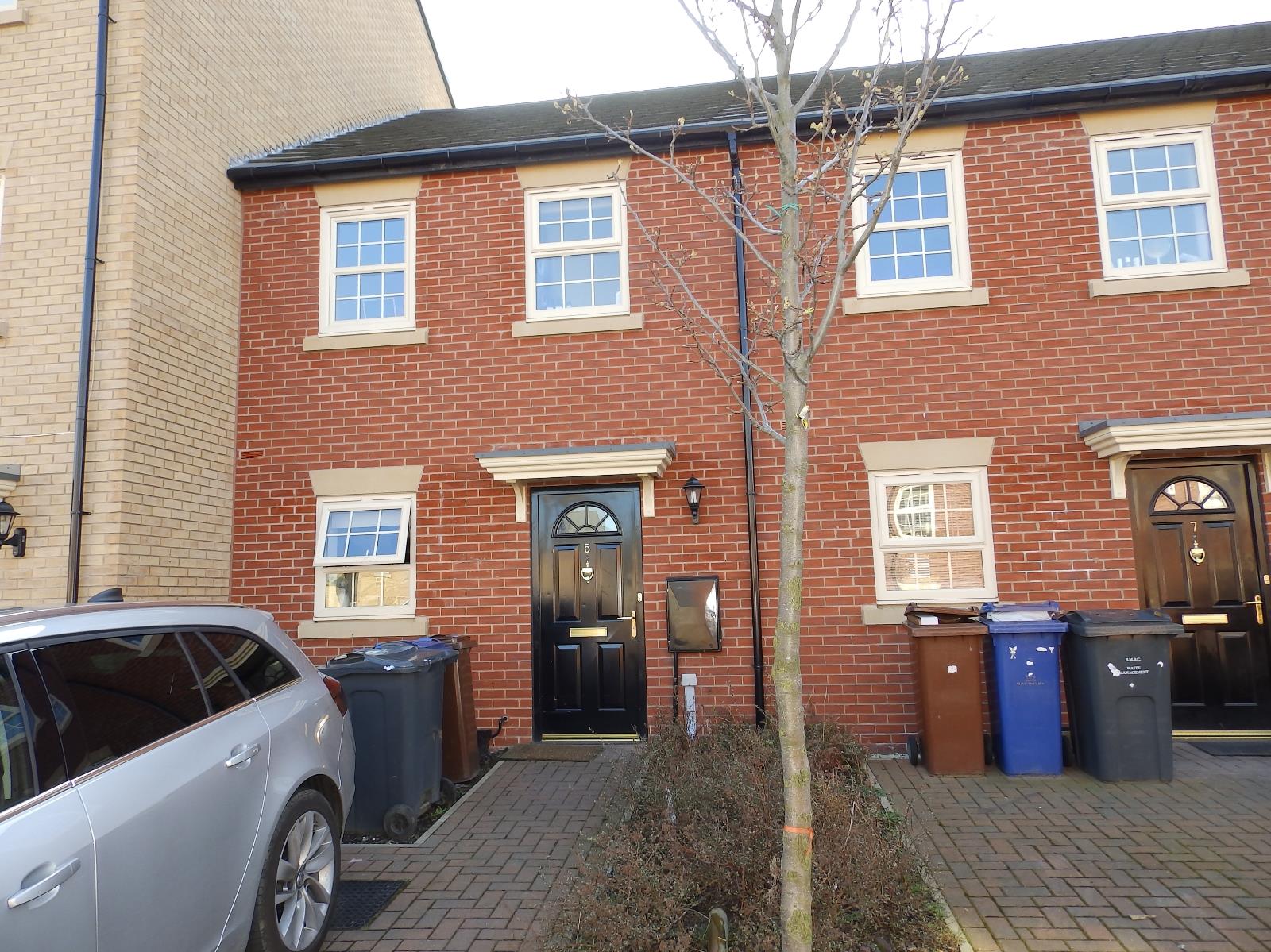House Wade Close in Barnsley