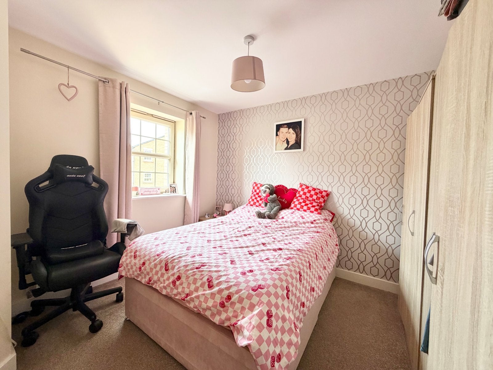 House Wade Close in Barnsley