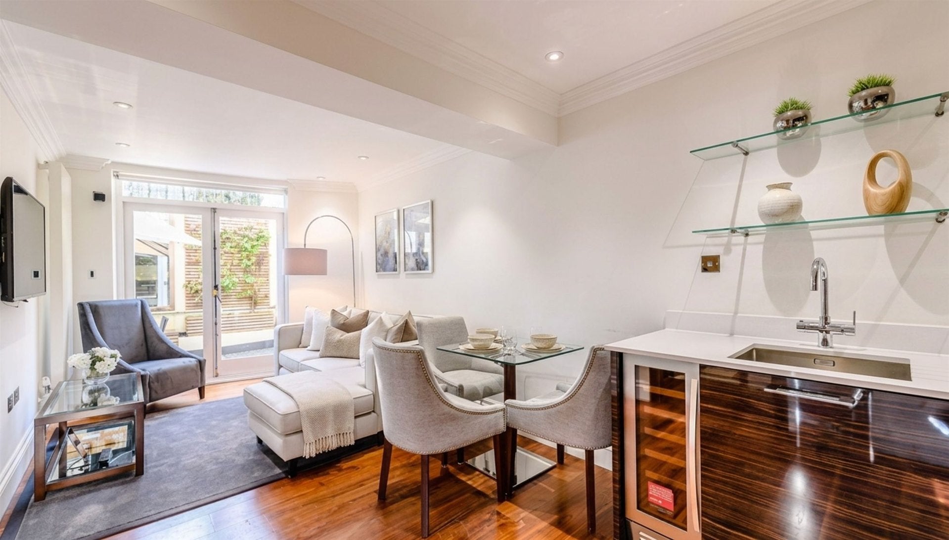 Flat Kensington Gardens Square in City of Westminster