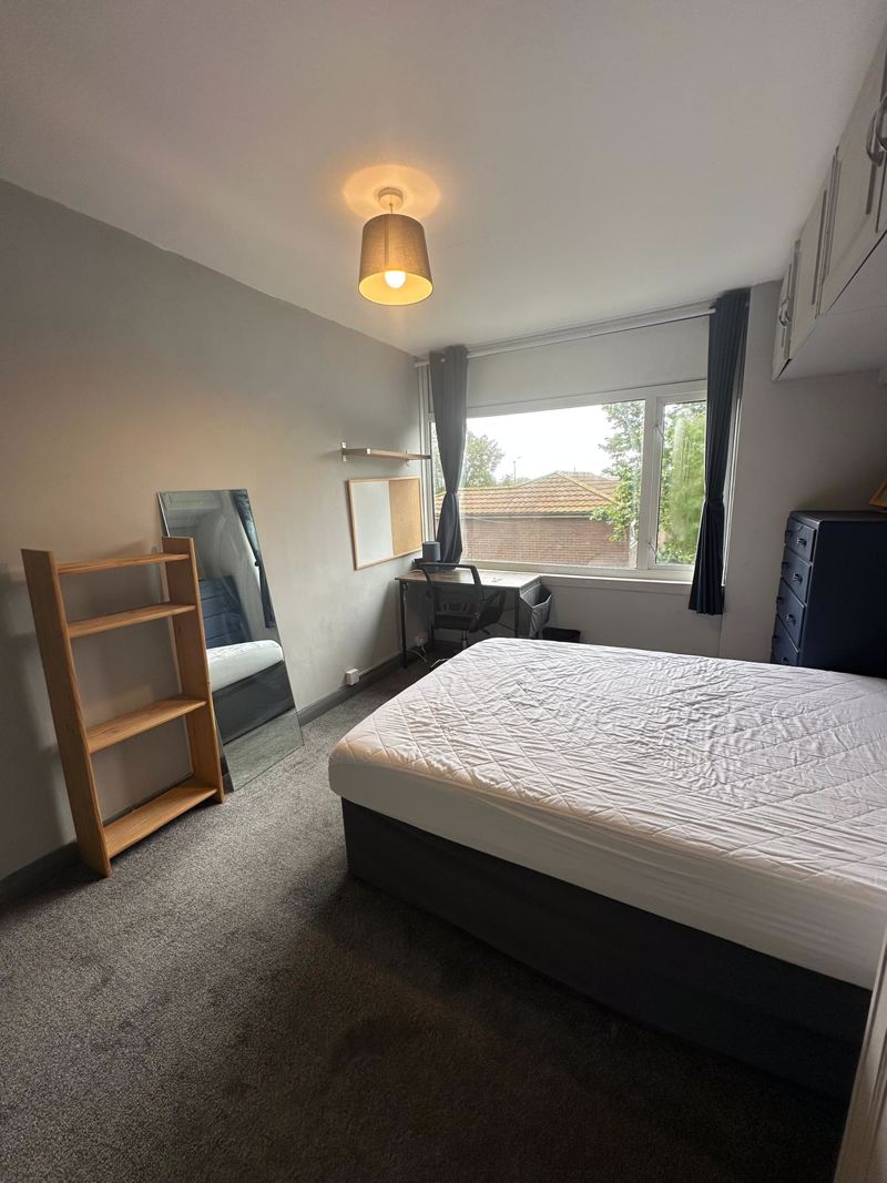 Room Allington Avenue in Nottingham