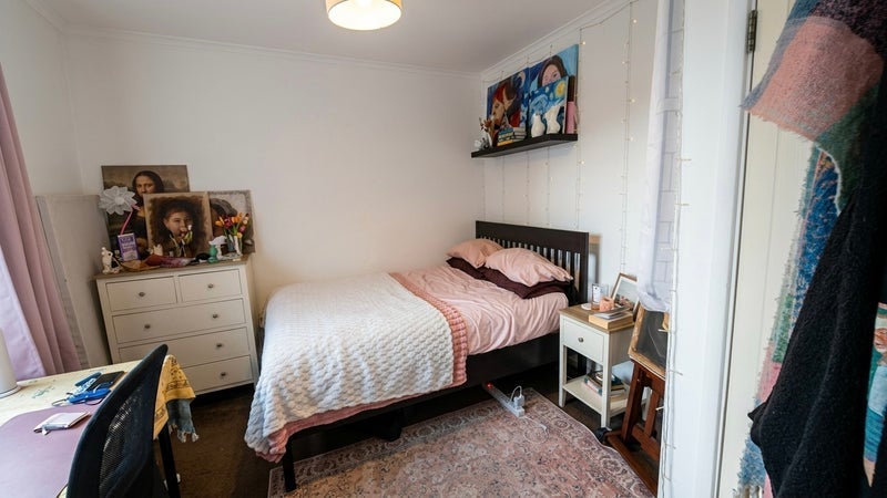 Room Devas Street in Greater London