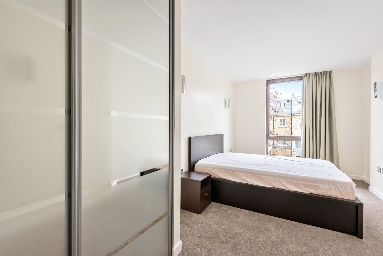 Flat Chevening Road in Greater London