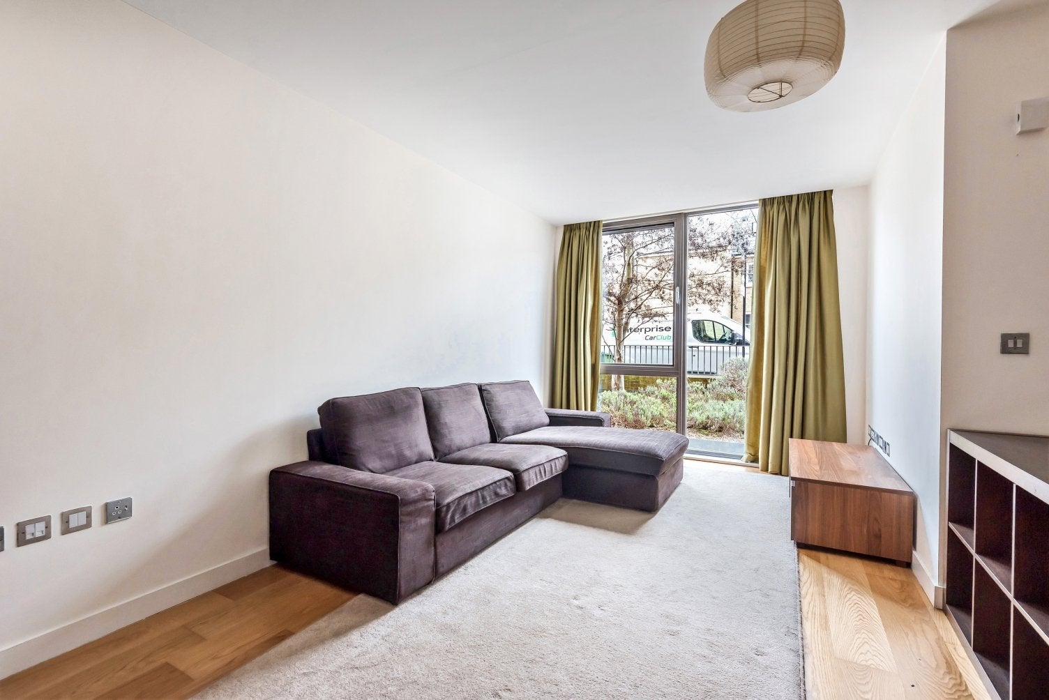 Flat Chevening Road in Greater London