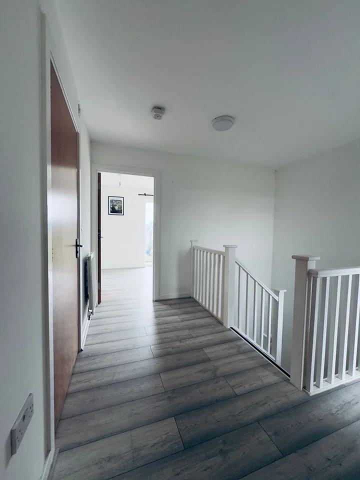 Flat Chilworth Place in Greater London