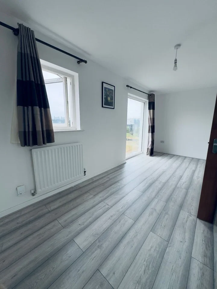 Flat Chilworth Place in Greater London