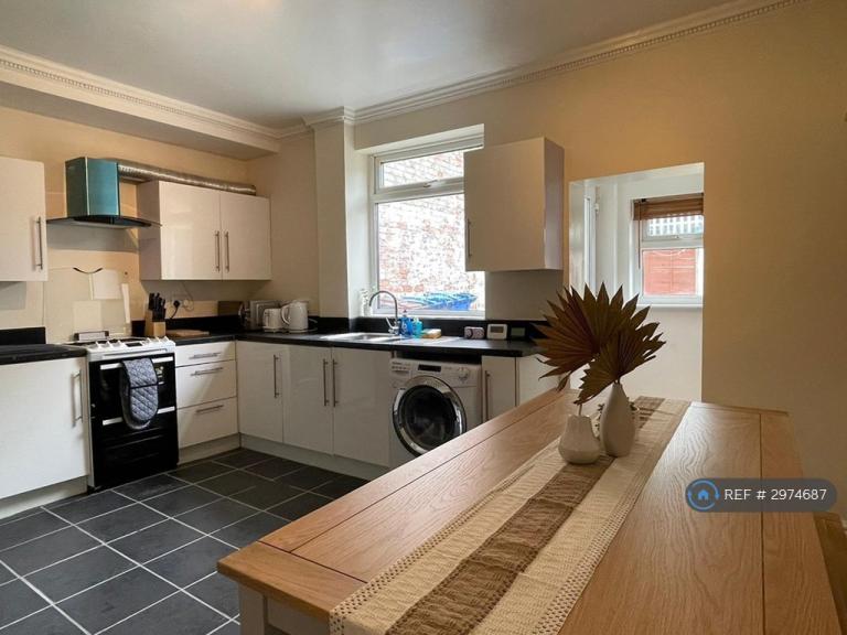 Room Chorley Road in Salford