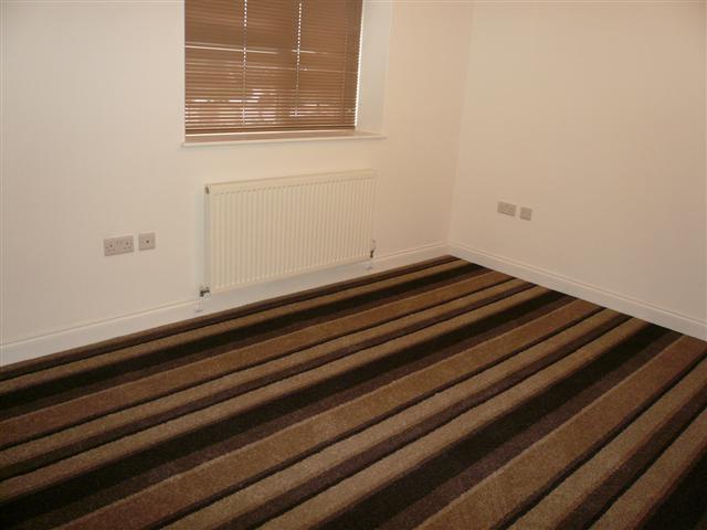 Flat Couzens Place in Bristol