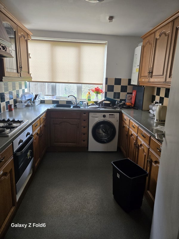 Room Willowfields Close in Greater London