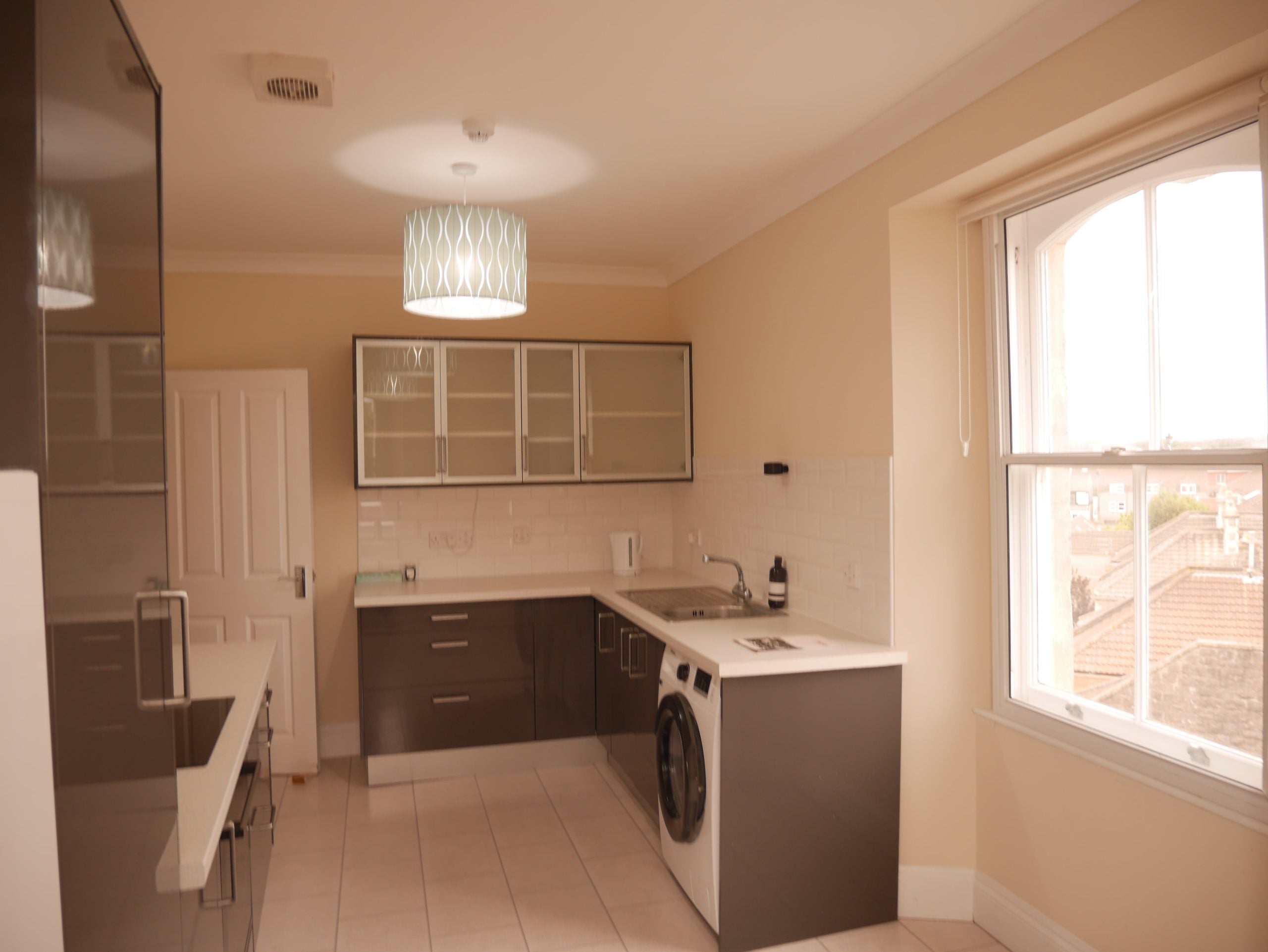 Flat Ellenborough Crescent in Weston-super-Mare