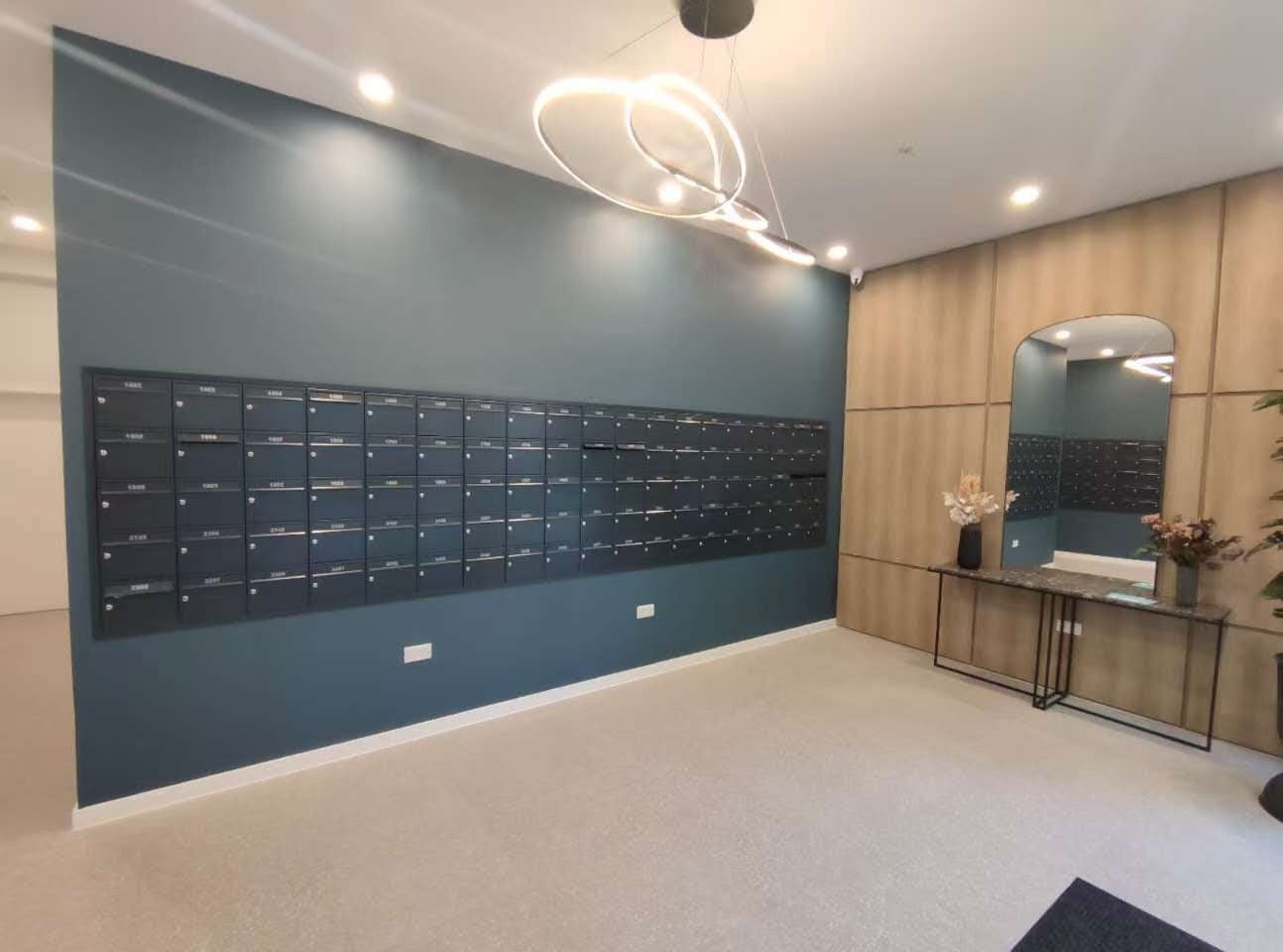 Flat Cendal Crescent in Greater London