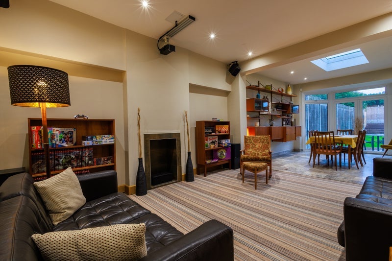 Room Ravensbourne Park Crescent in Greater London