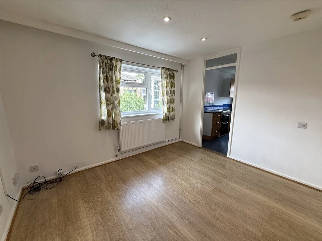 Flat Wendover Road in Havant