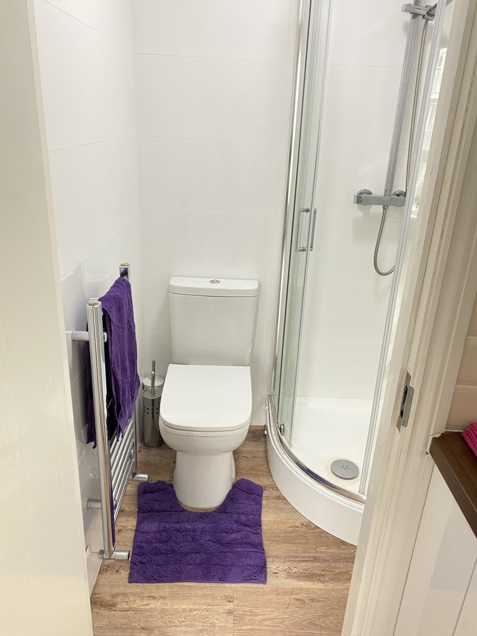 Flat Quainton Road in Leicester