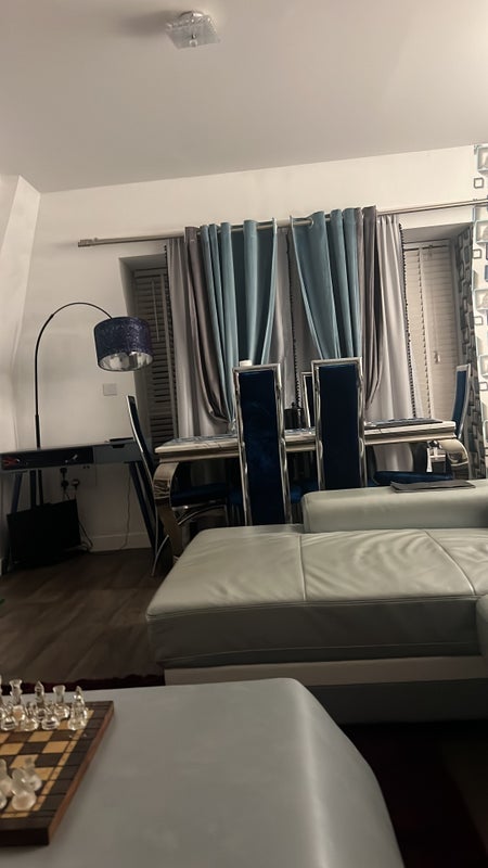 Room Sherman Road in Greater London