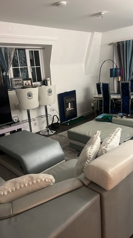 Room Sherman Road in Greater London