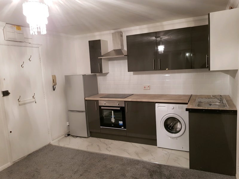 Flat Cambridge Gardens in Greater London
