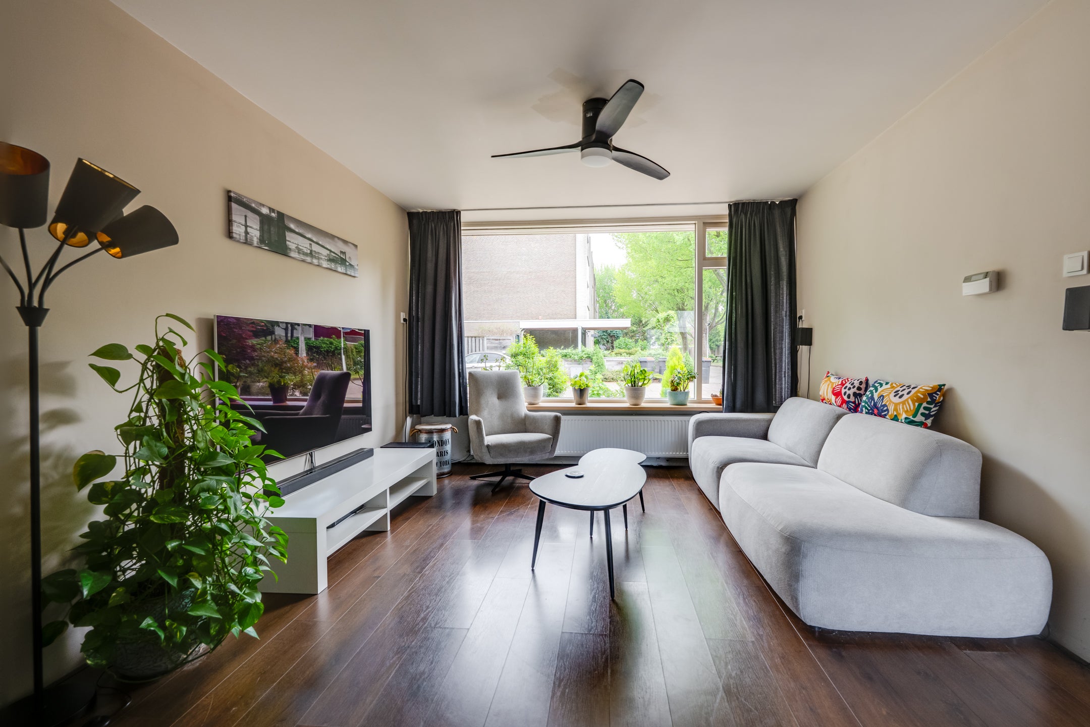 Tussenwoning te koop: Dussekstraat 20, Tilburg