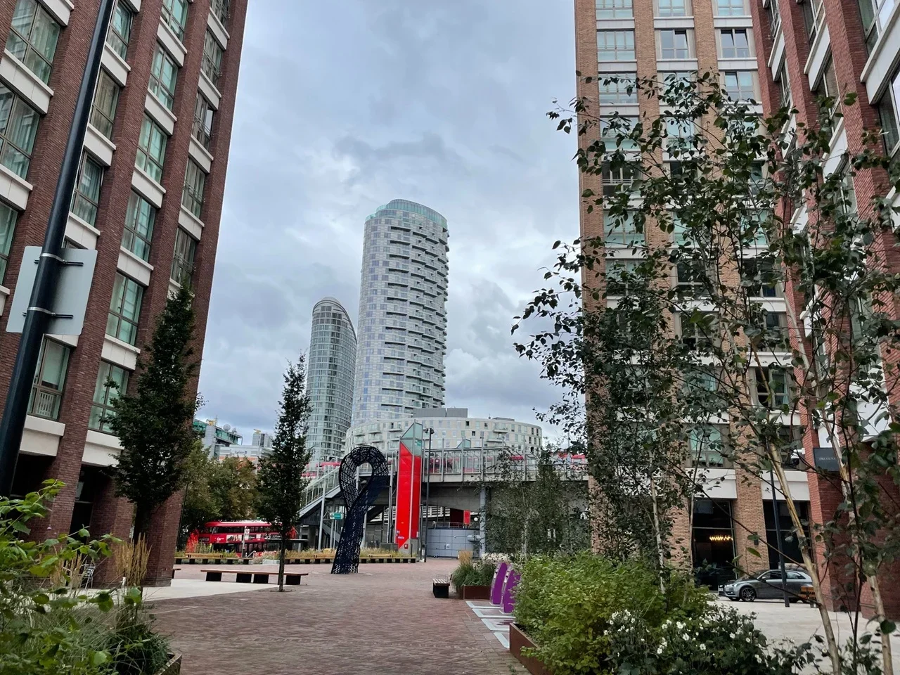 Flat Arniston Way in Greater London