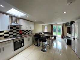 House Hatherley Road in Reading