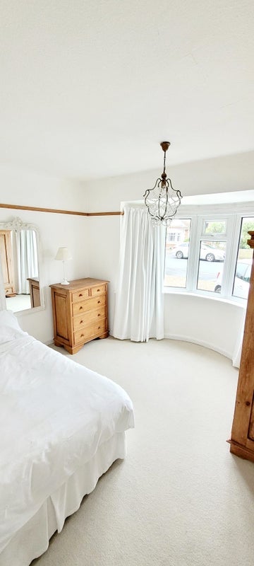 Room Minterne Road in Christchurch