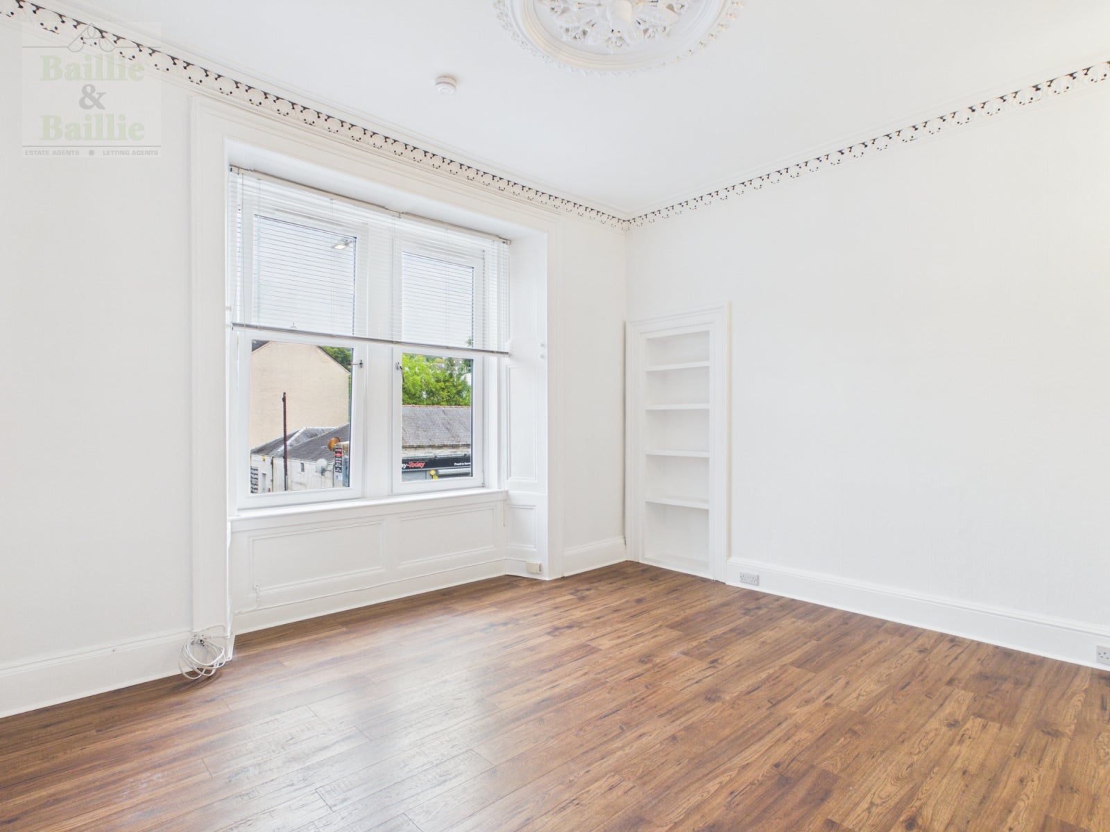 Flat Cardwell Road in Greenock