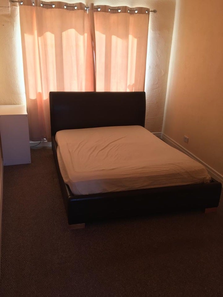Flat Broadway in Bebington
