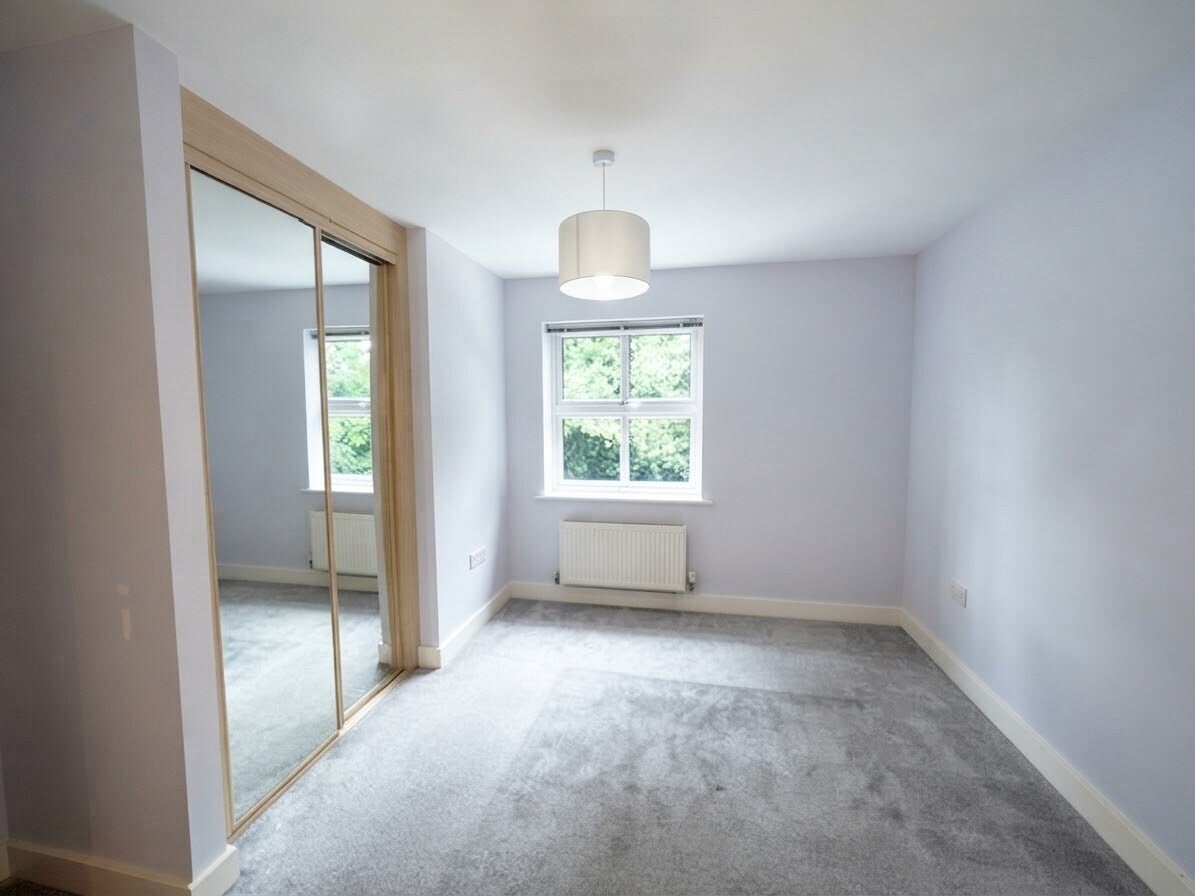 Flat Northlands Road in Warnham