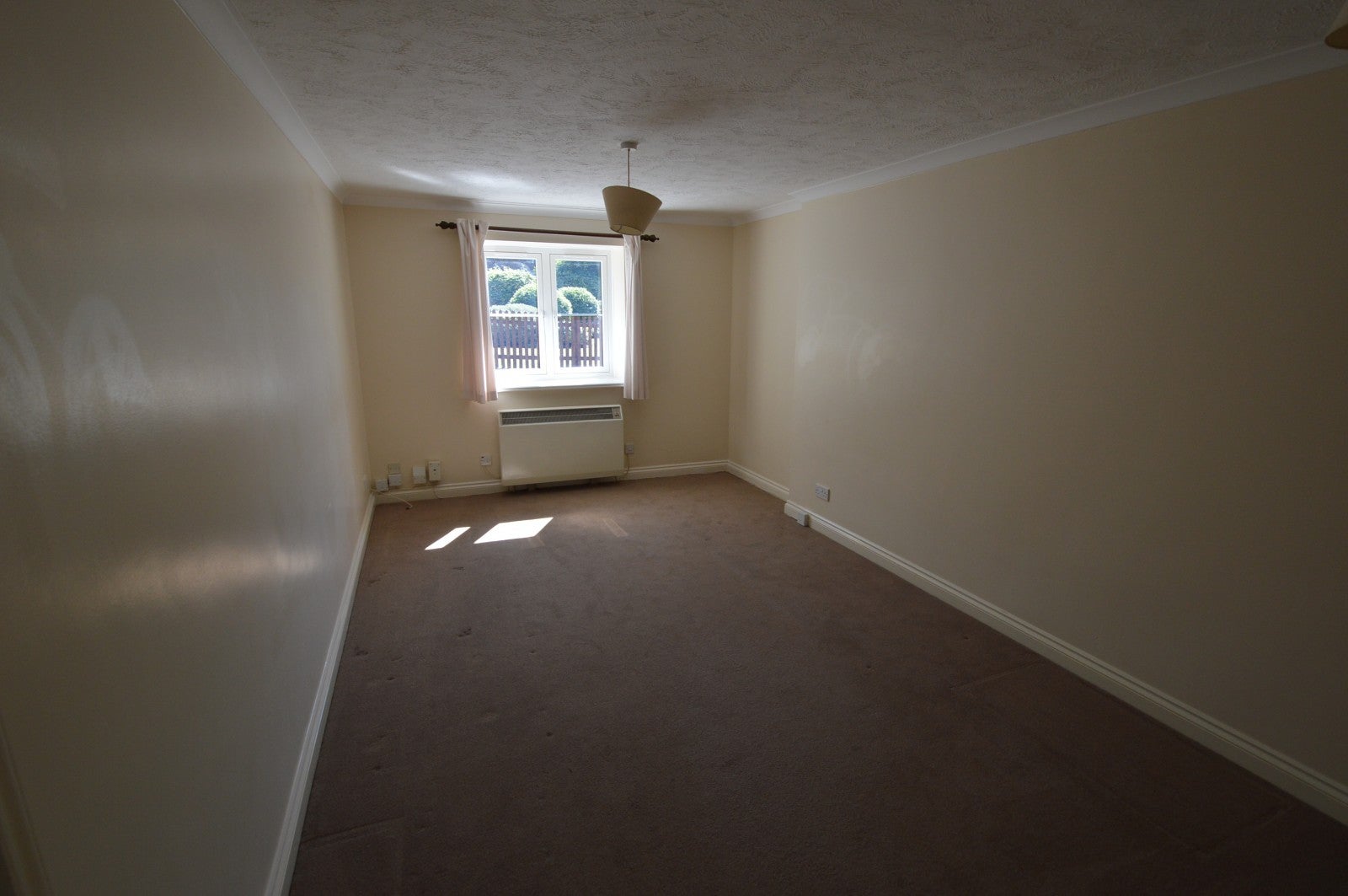 Flat Dukes Close in East Hampshire
