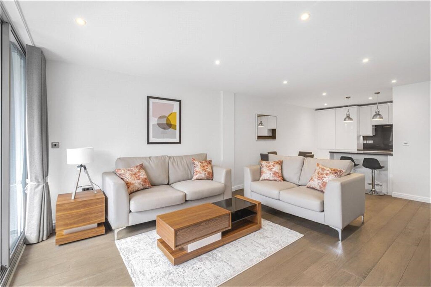 Flat Queen Elizabeth Street in Greater London